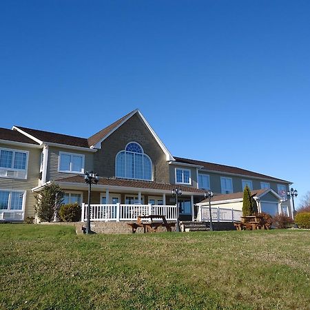 Auberge Bouctouche Inn&Suites Extérieur photo