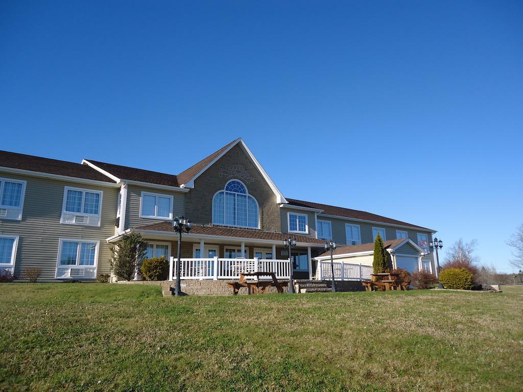Auberge Bouctouche Inn&Suites Extérieur photo