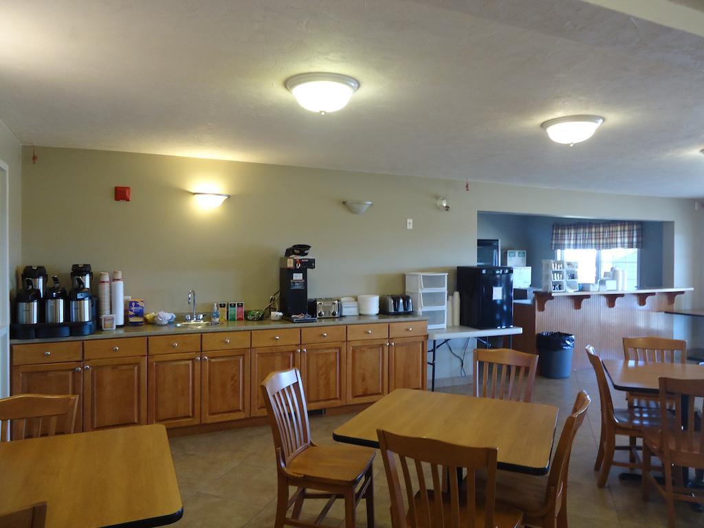 Auberge Bouctouche Inn&Suites Extérieur photo