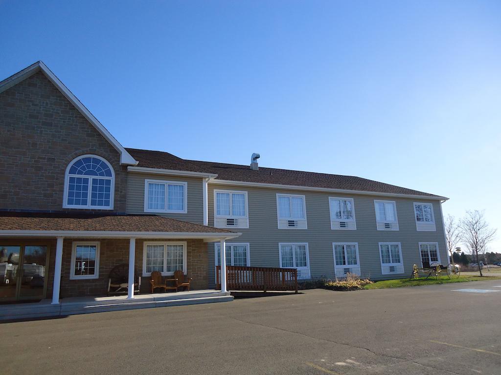 Auberge Bouctouche Inn&Suites Extérieur photo
