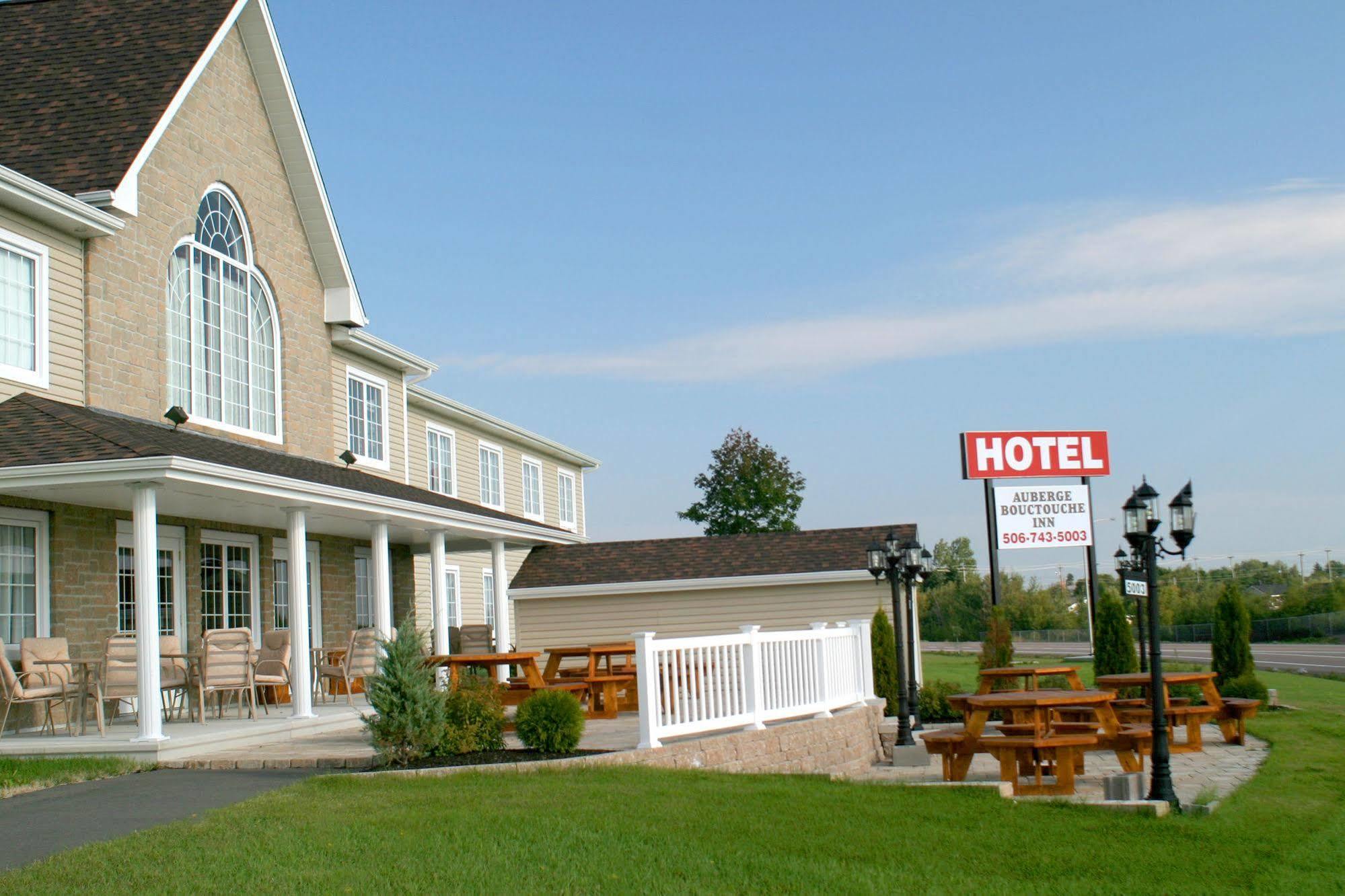 Auberge Bouctouche Inn&Suites Extérieur photo